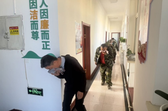 綜合調(diào)查設(shè)計(jì)處開(kāi)展消防安全演練（2）.jpg